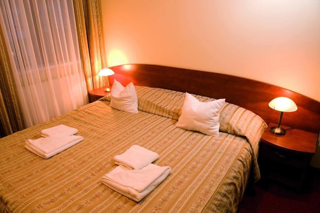 Hotel Le Mont Medical & Spa Świeradów-Zdrój Esterno foto